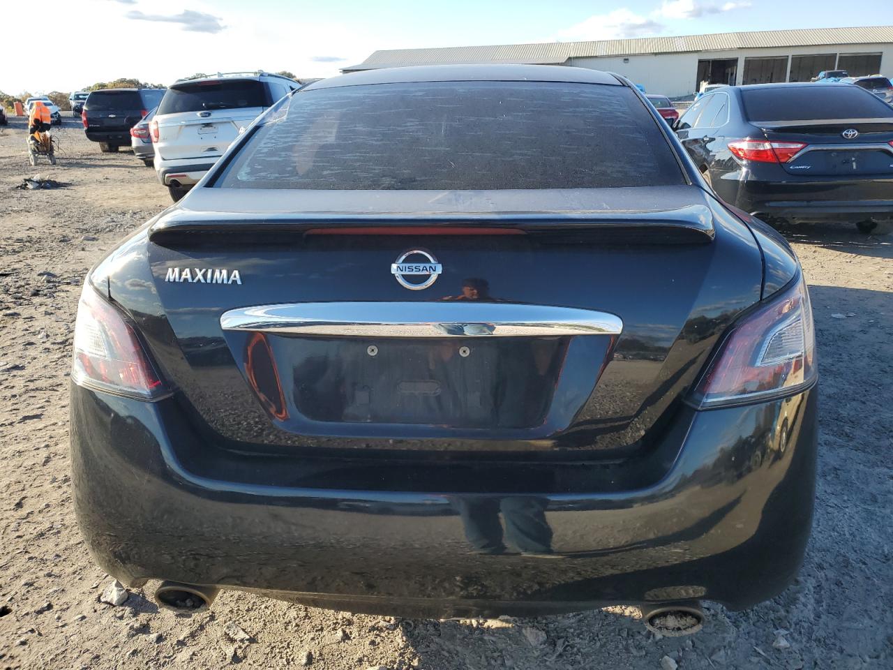 NISSAN MAXIMA S