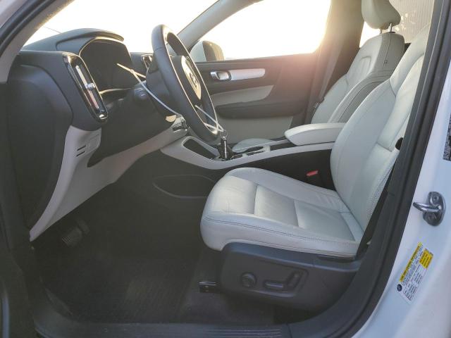 2022 VOLVO XC40 T5 MO - YV4162UKXN2739847