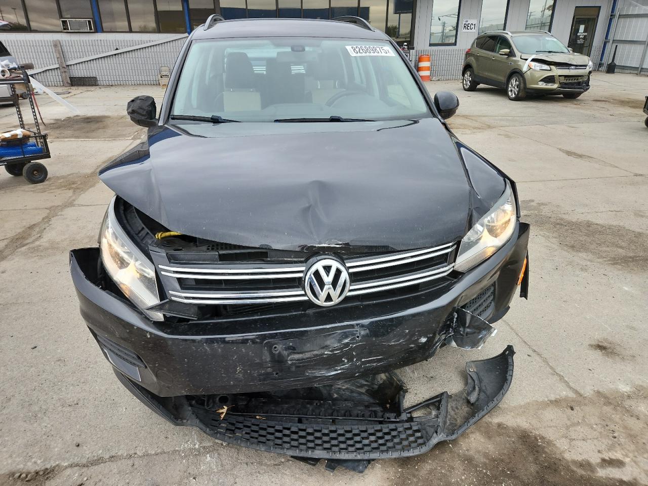 VOLKSWAGEN TIGUAN S