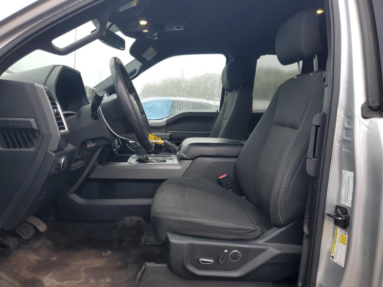 FORD F-150 SUPER CAB