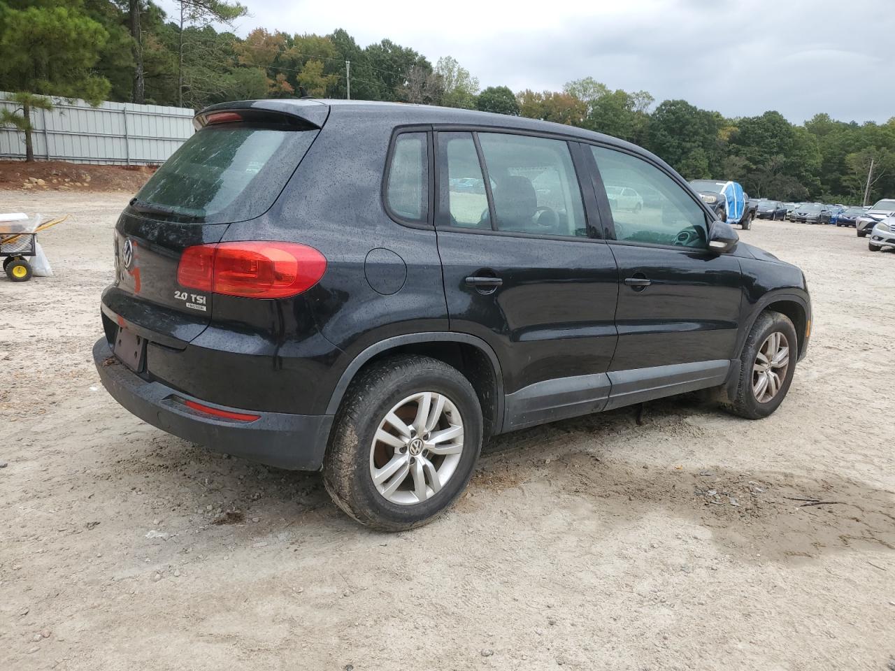 VOLKSWAGEN TIGUAN S