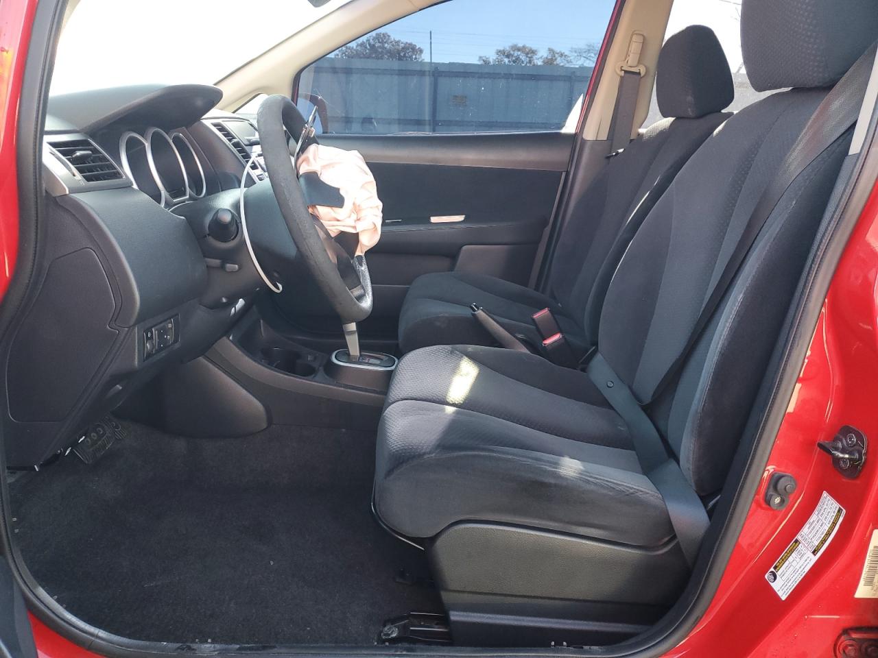 NISSAN VERSA S