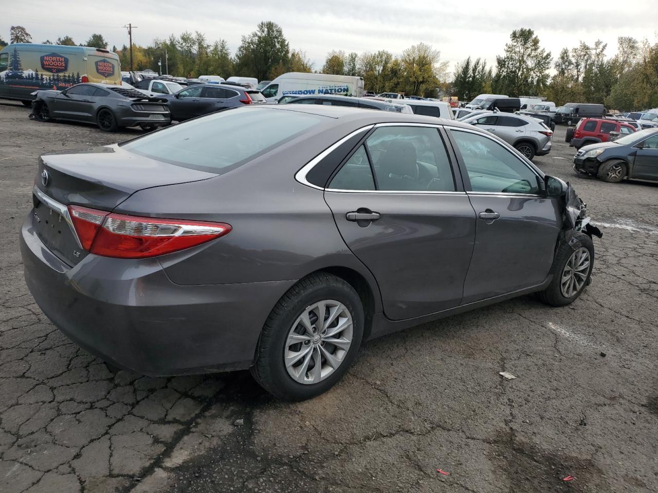 TOYOTA CAMRY LE