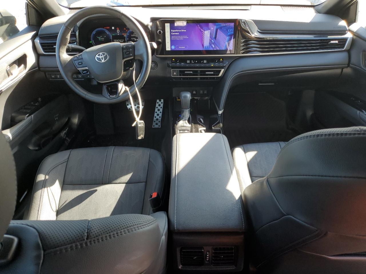 TOYOTA CAMRY XSE