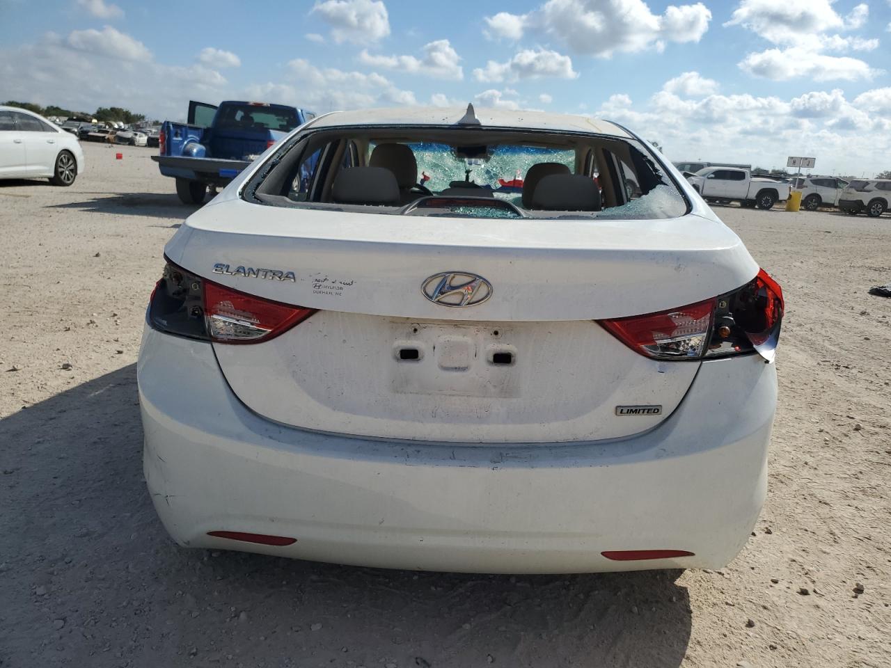 HYUNDAI ELANTRA GLS