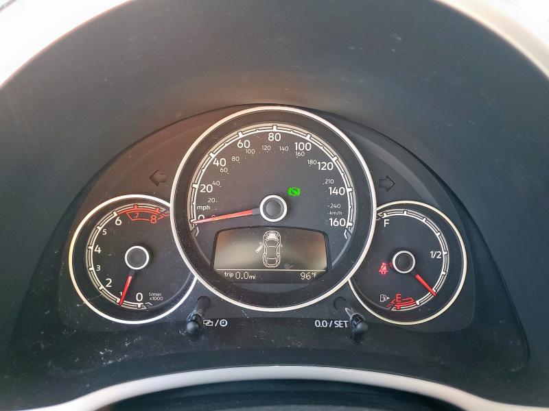 2018 VOLKSWAGEN BEETLE S 3VW5DAAT5JM505097