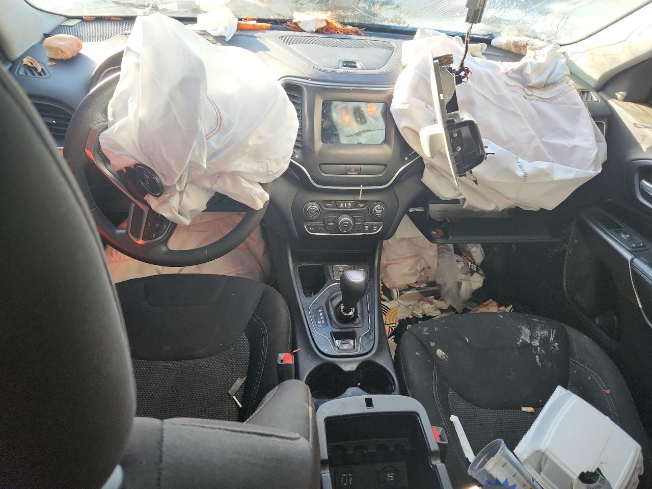 JEEP GRAND CHEROKEE LATITUDE