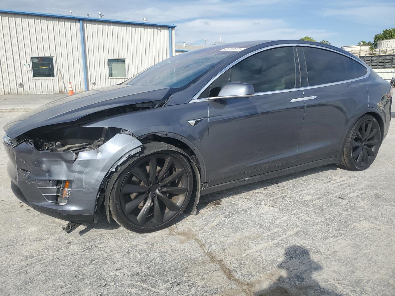 TESLA MODEL X