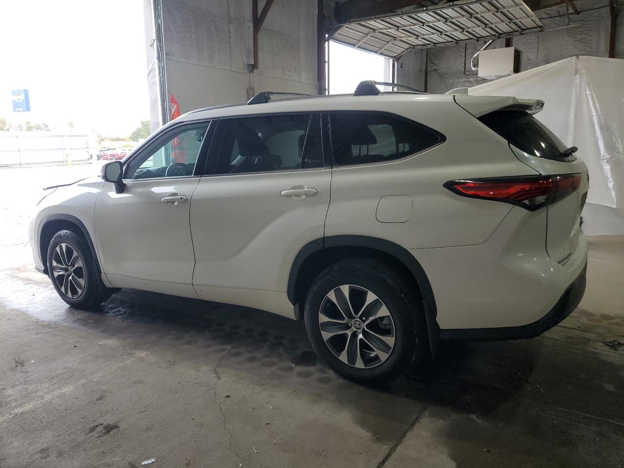 TOYOTA HIGHLANDER XLE