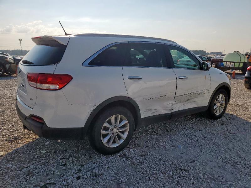2016 KIA SORENTO LX - 5XYPG4A32GG081422