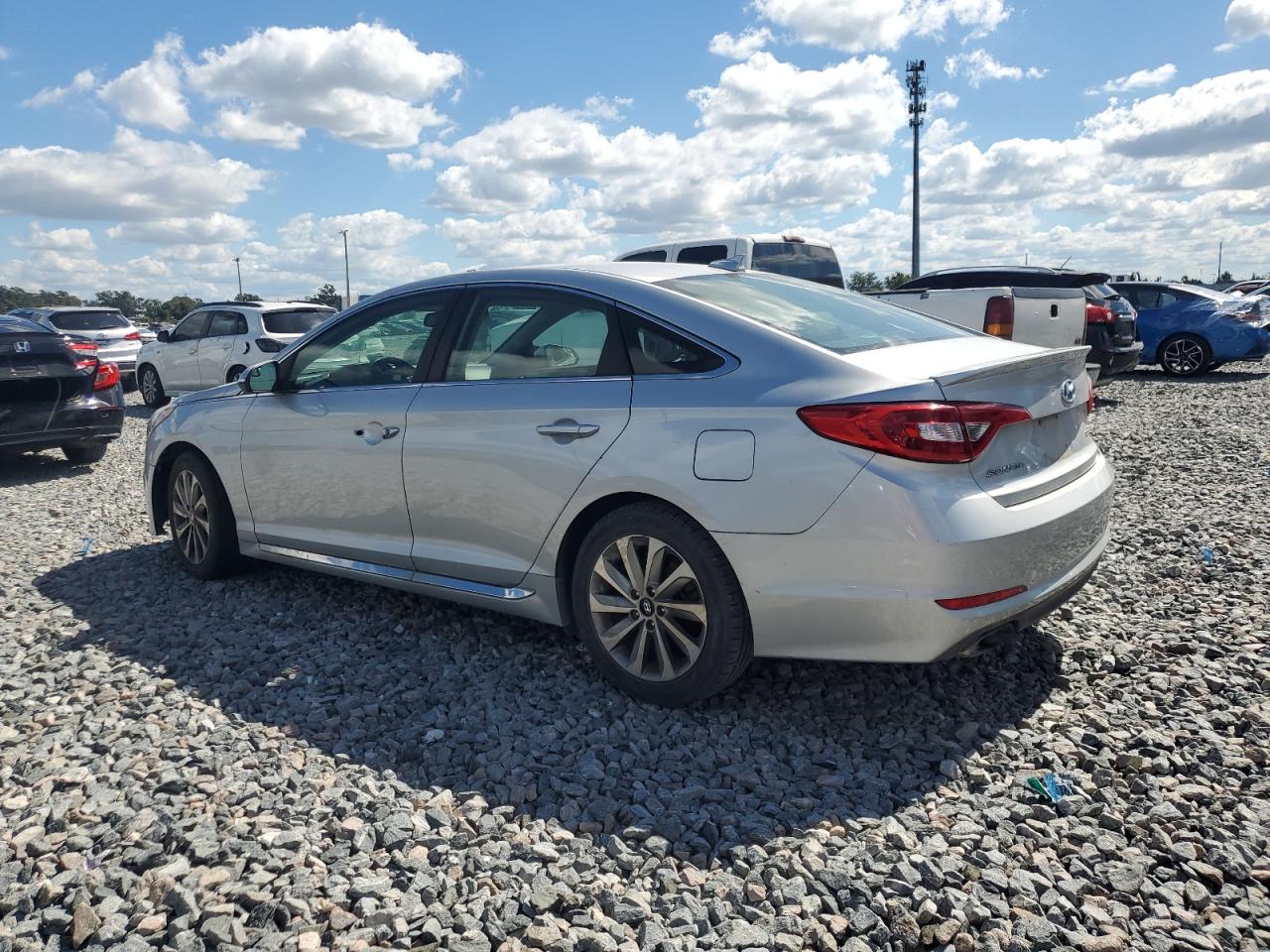 HYUNDAI SONATA SPORT