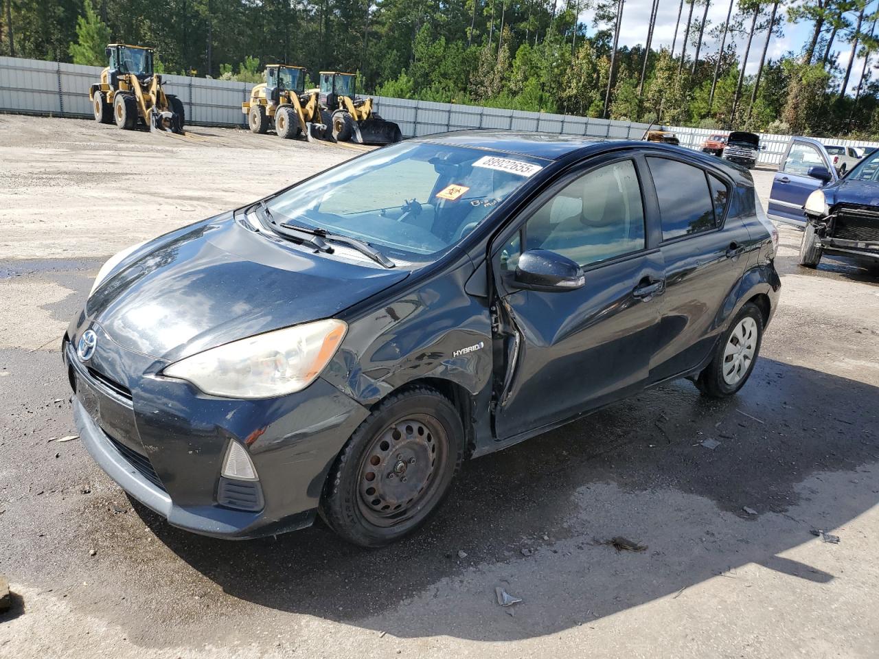 TOYOTA PRIUS C