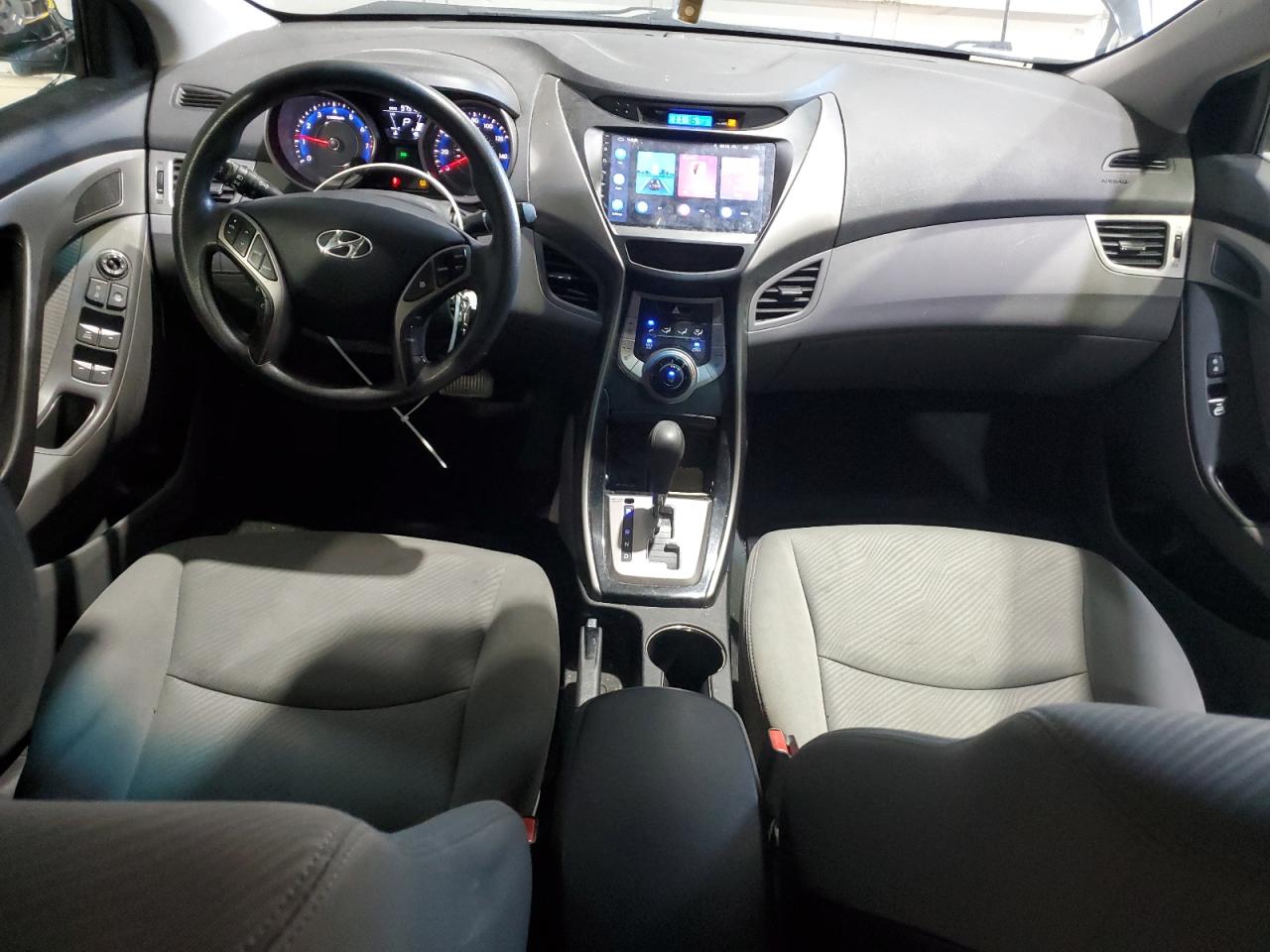 HYUNDAI ELANTRA GLS