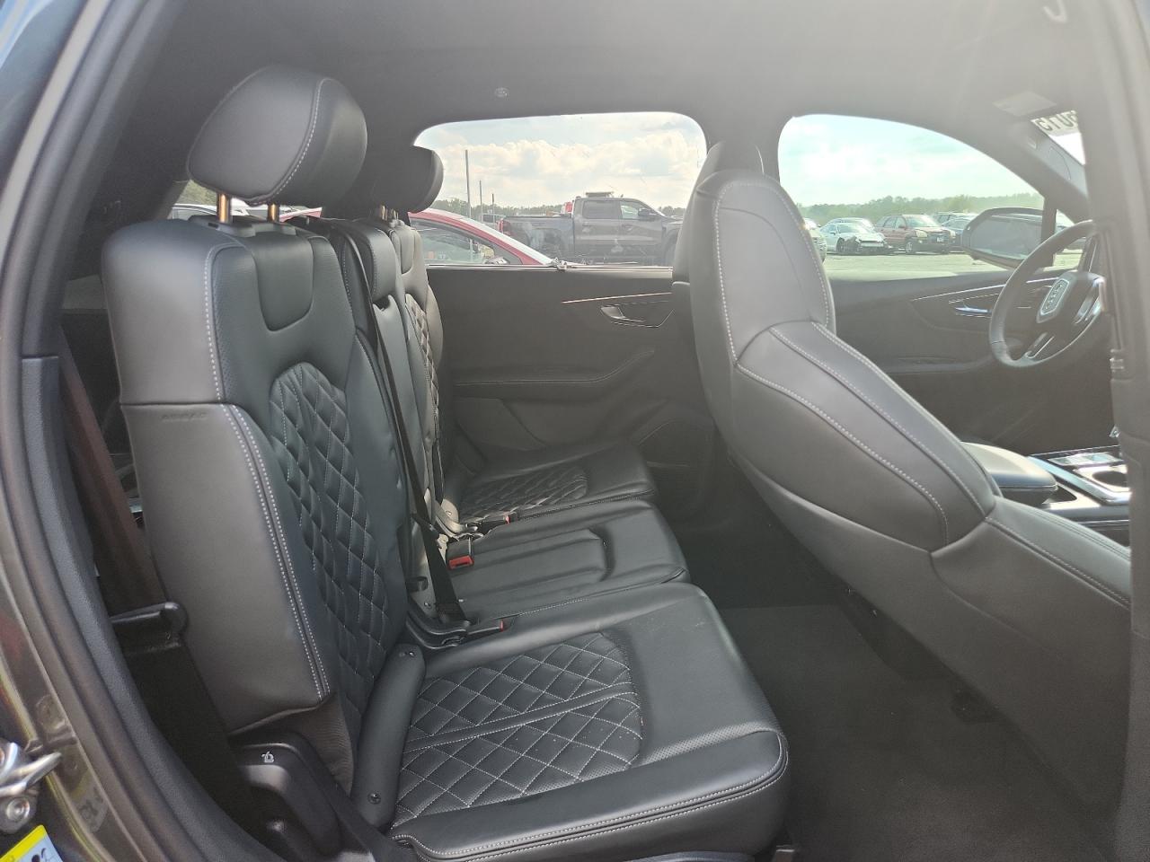 AUDI SQ7 PREMIUM PLUS