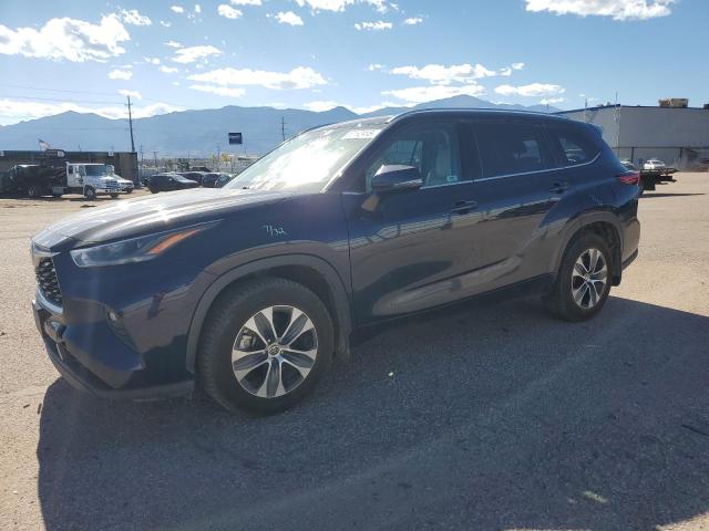 TOYOTA HIGHLANDER