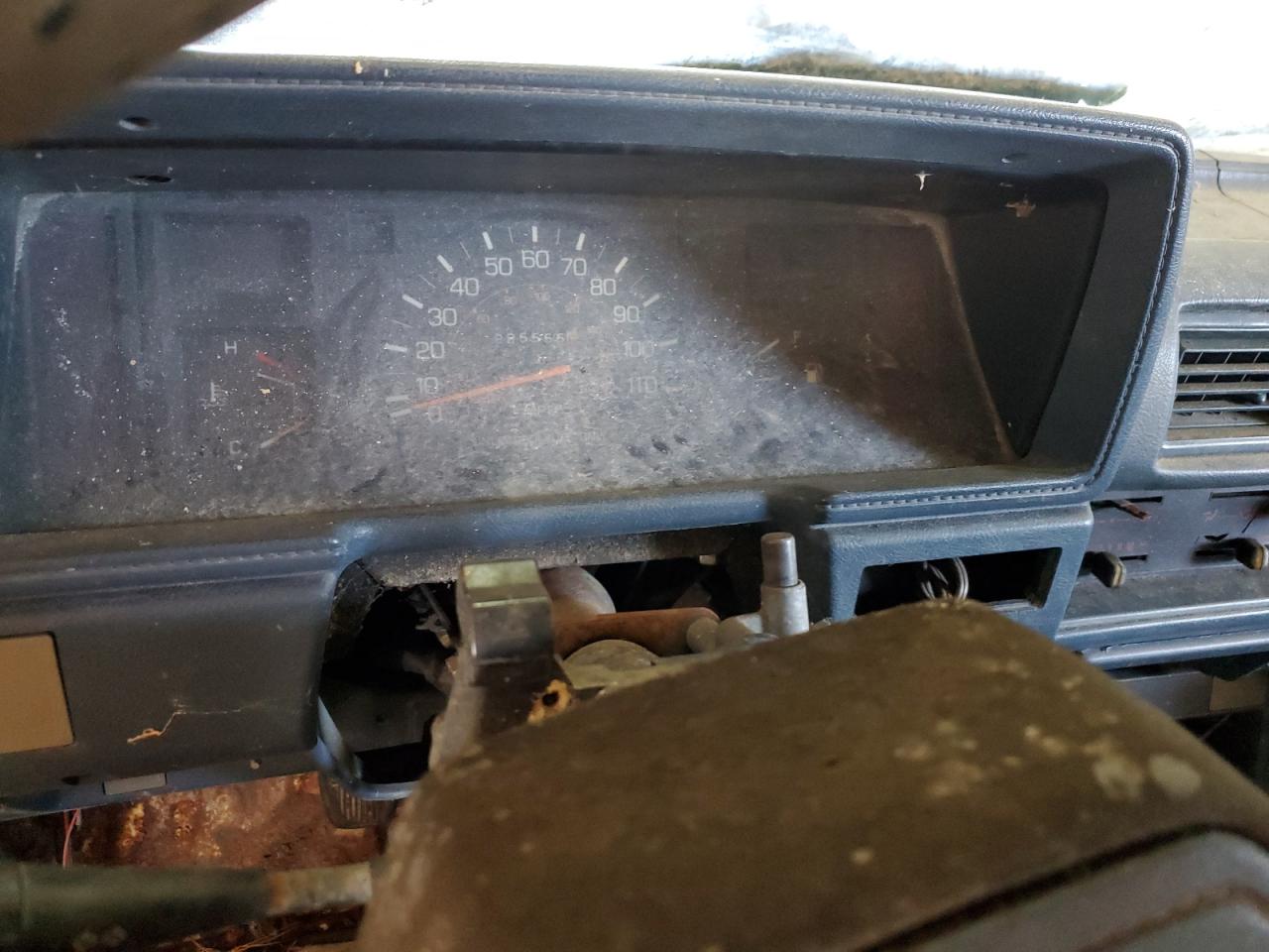 Lot #3269062071 1988 TOYOTA PICKUP 1/2