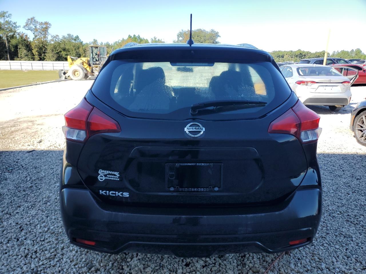 NISSAN KICKS S