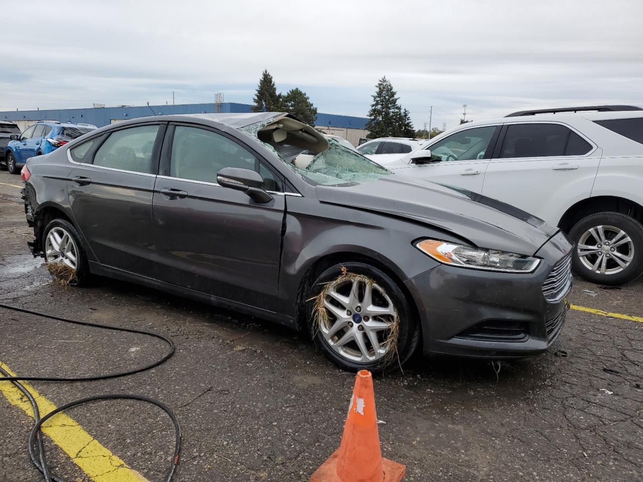 FORD FUSION SE
