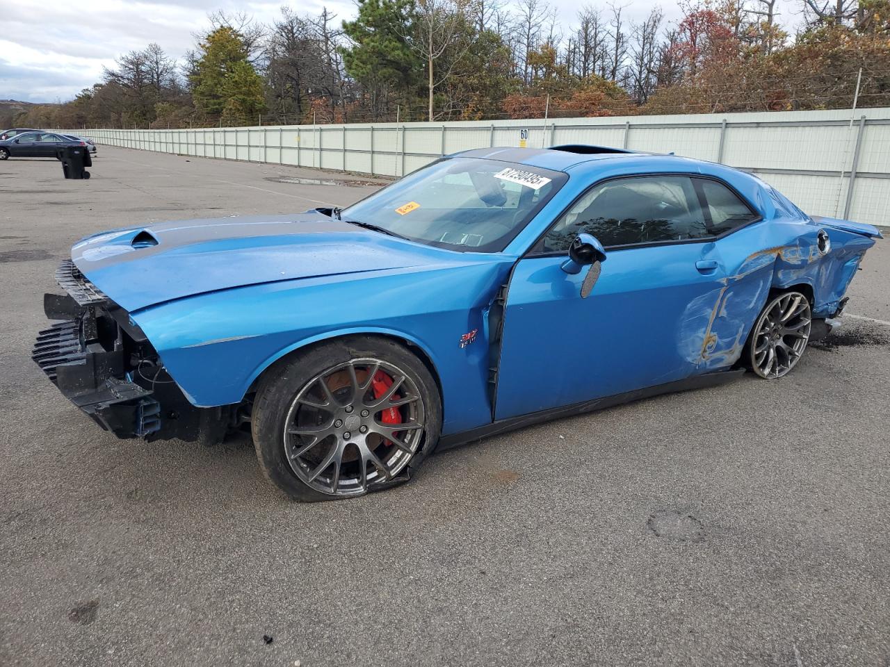 DODGE CHALLENGER SRT 392