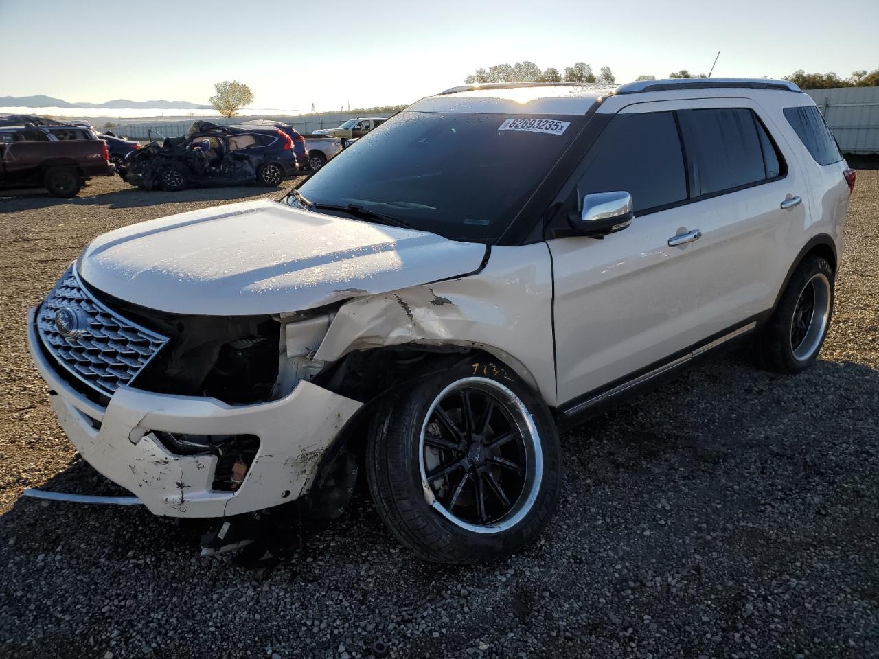 FORD EXPLORER PLATINUM