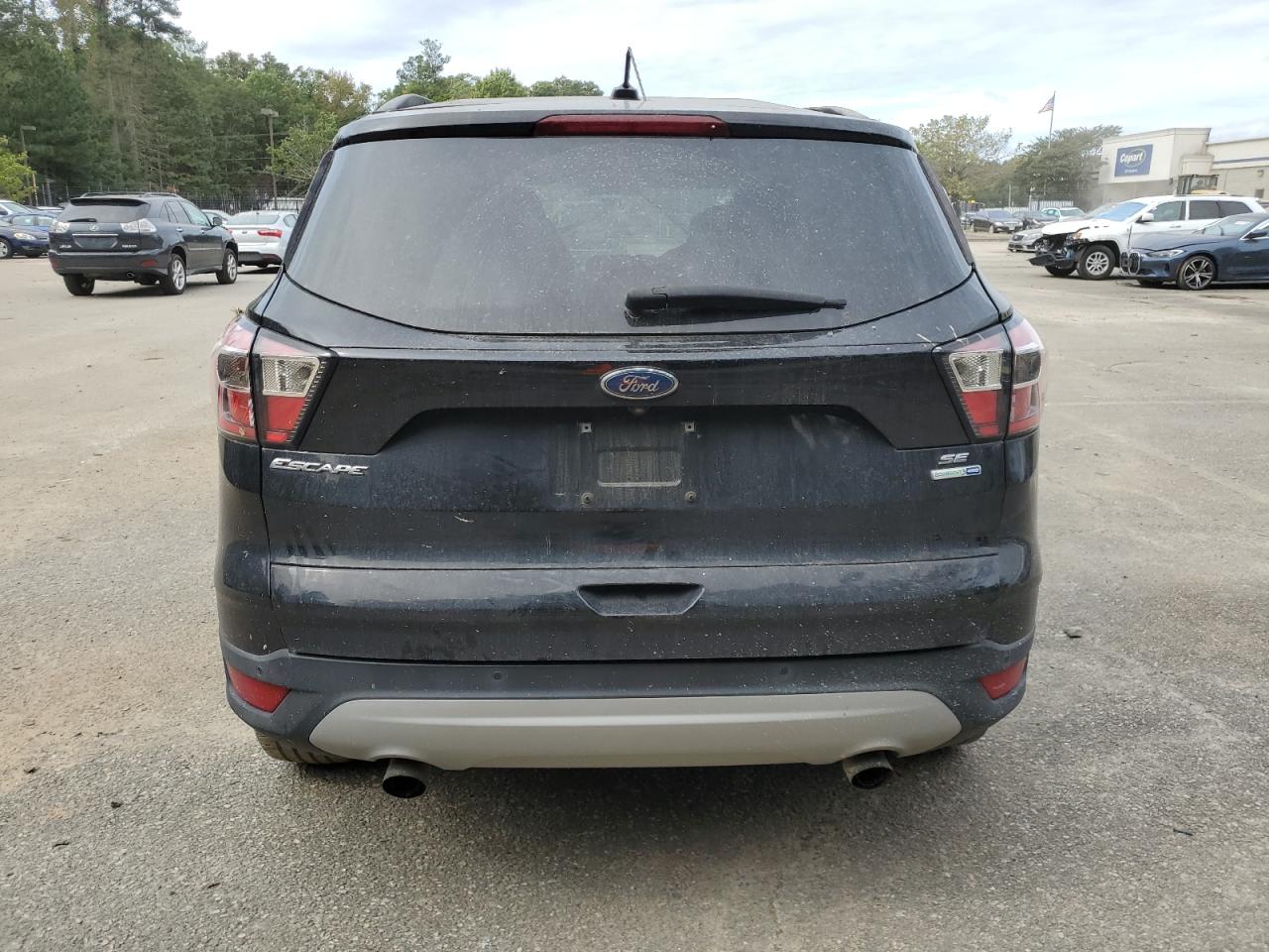 FORD ESCAPE SE
