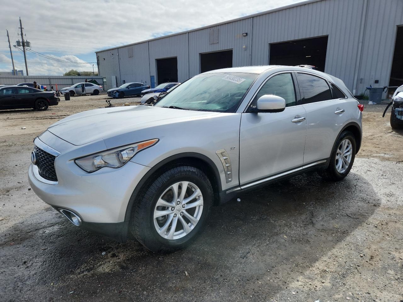 INFINITI QX70