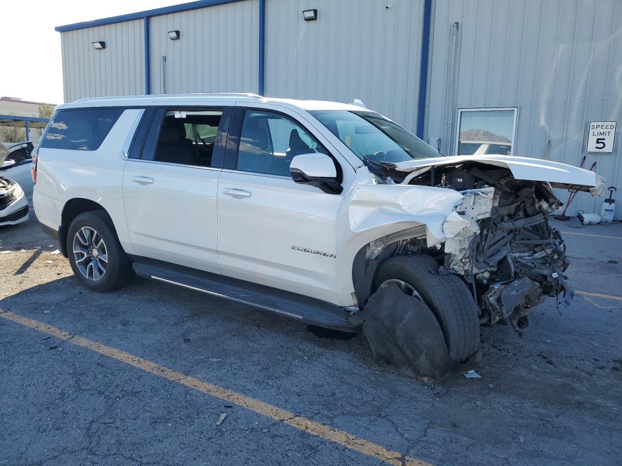 CHEVROLET SUBURBAN C1500 LT
