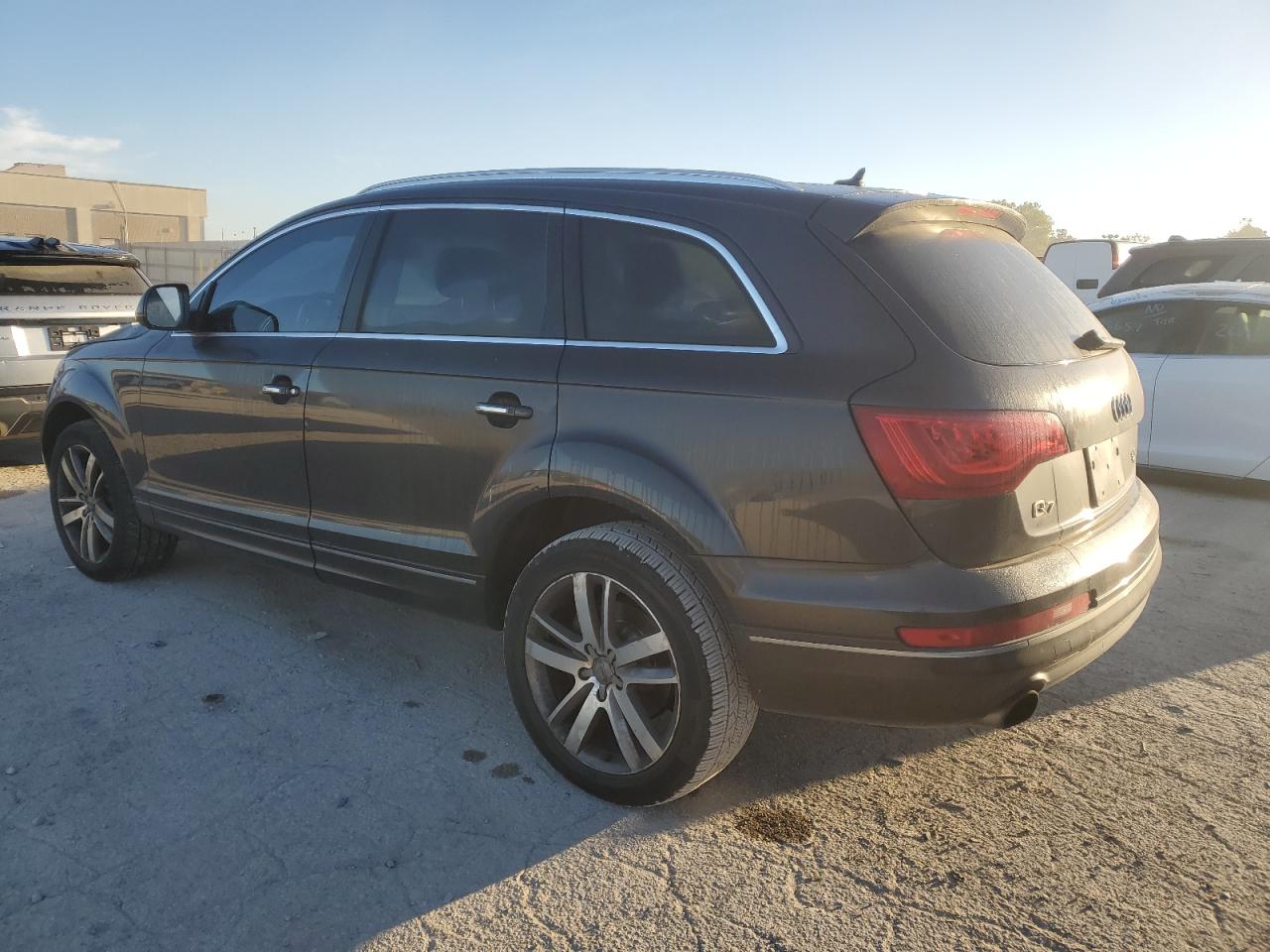 AUDI Q7 PREMIUM PLUS