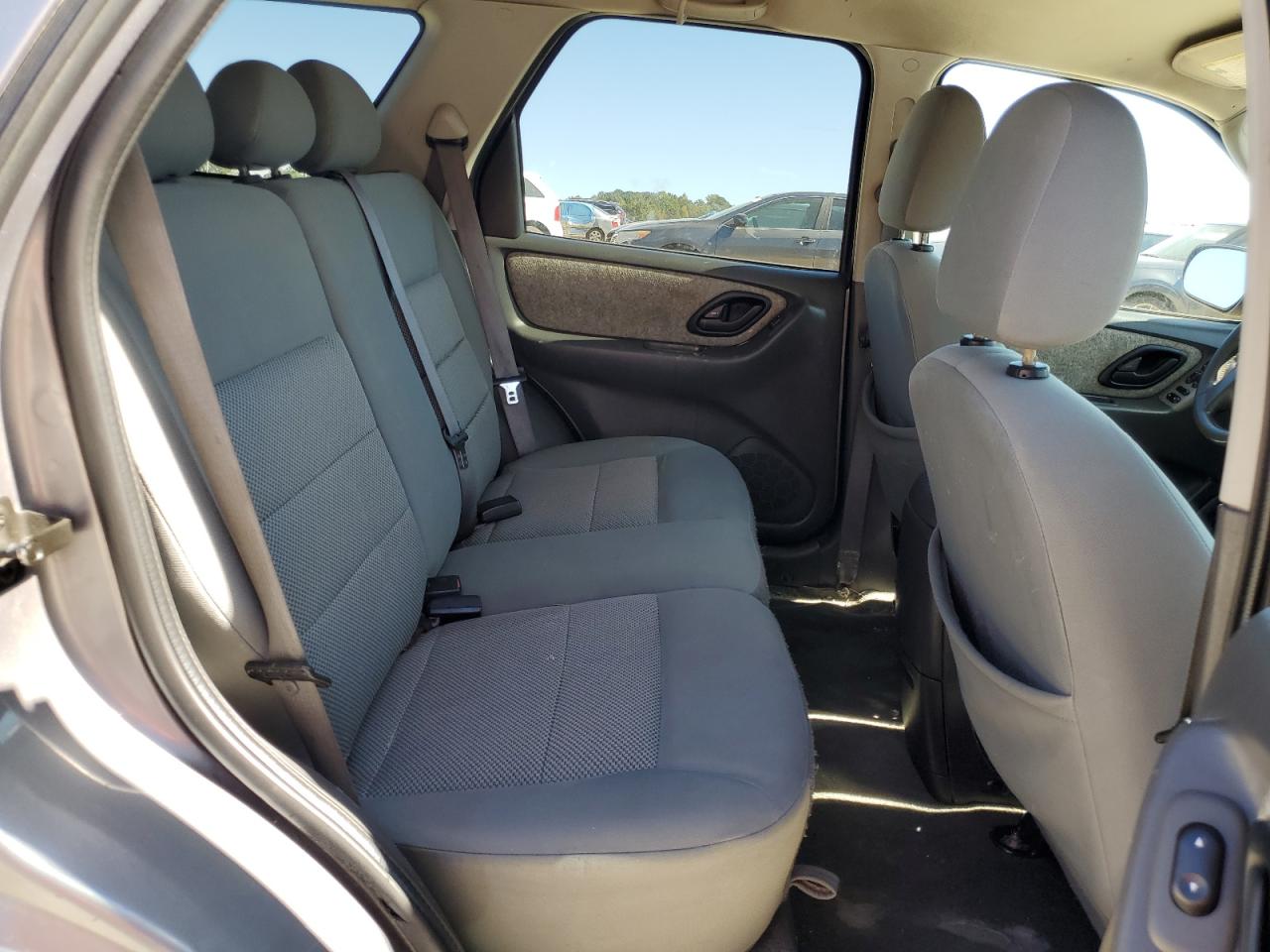 Lot #3302733000 2007 FORD ESCAPE XLT