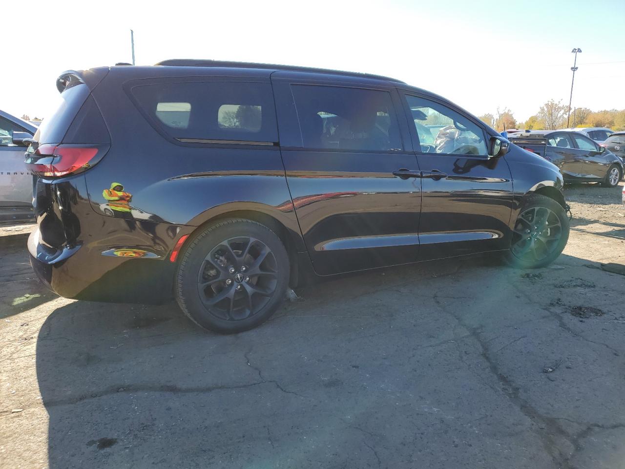 CHRYSLER PACIFICA TOURING L