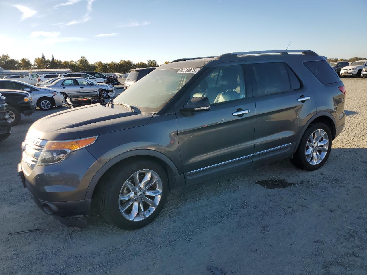 FORD EXPLORER XLT