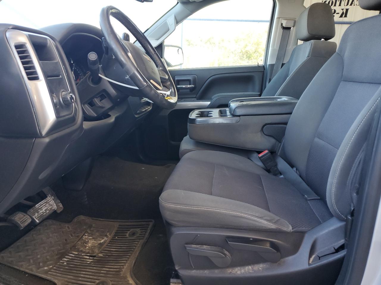 CHEVROLET SILVERADO C1500 LT