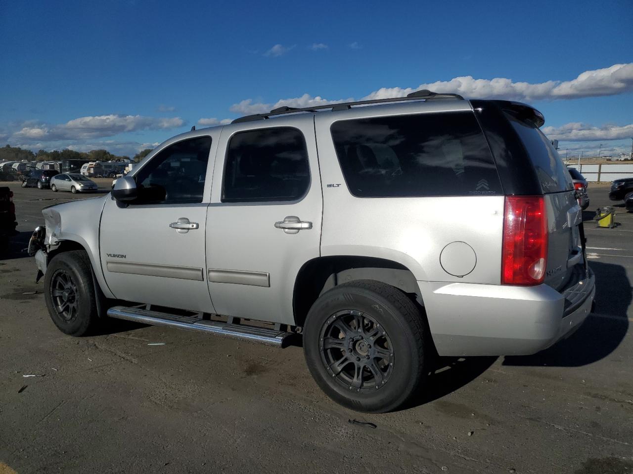 GMC YUKON SLT