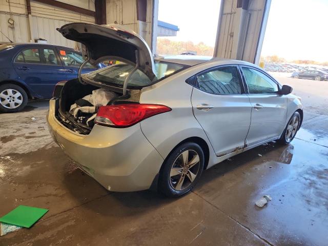 2013 HYUNDAI ELANTRA GL - 5NPDH4AE5DH303263
