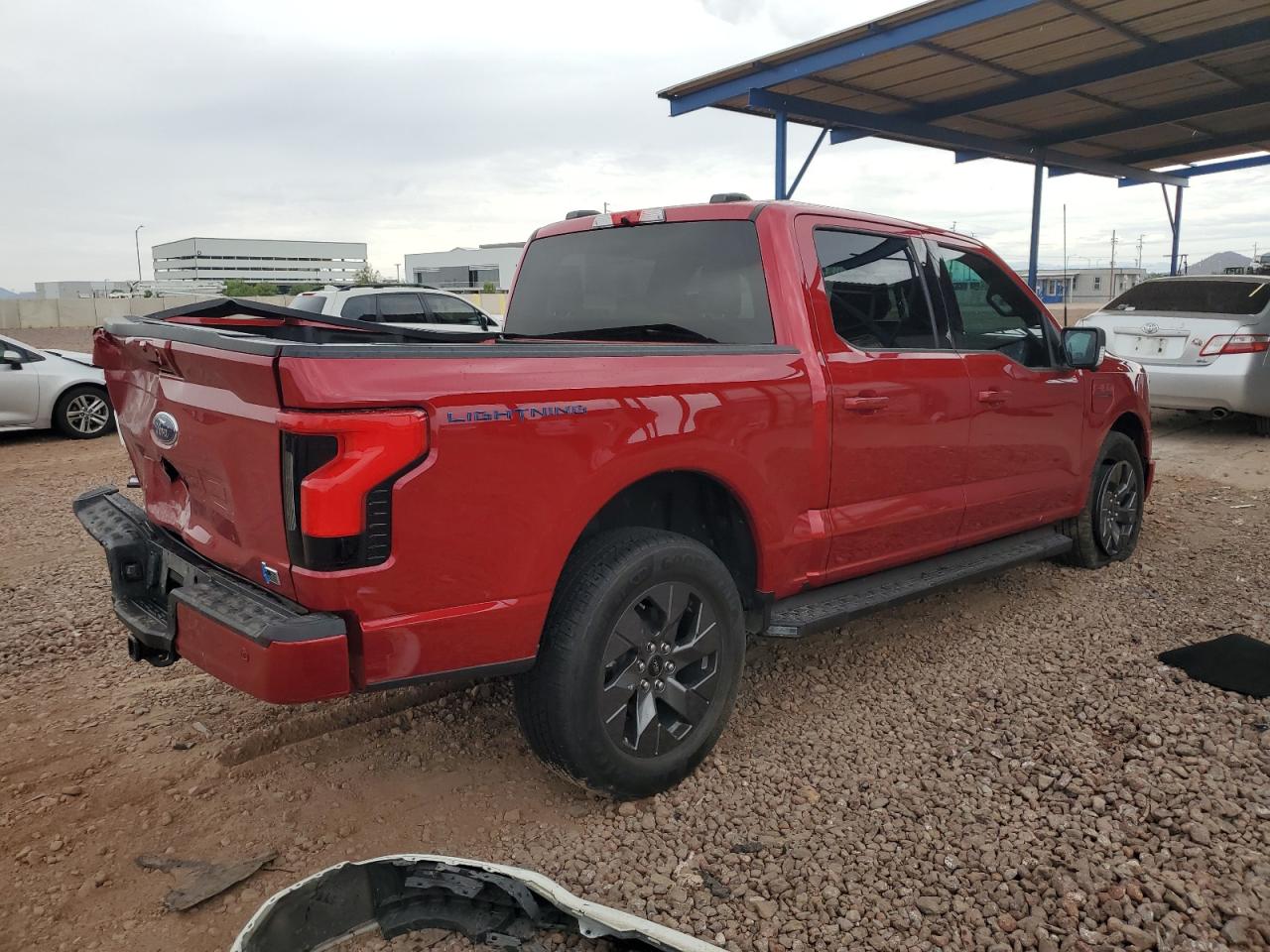 FORD F-150 LIGHTNING PRO