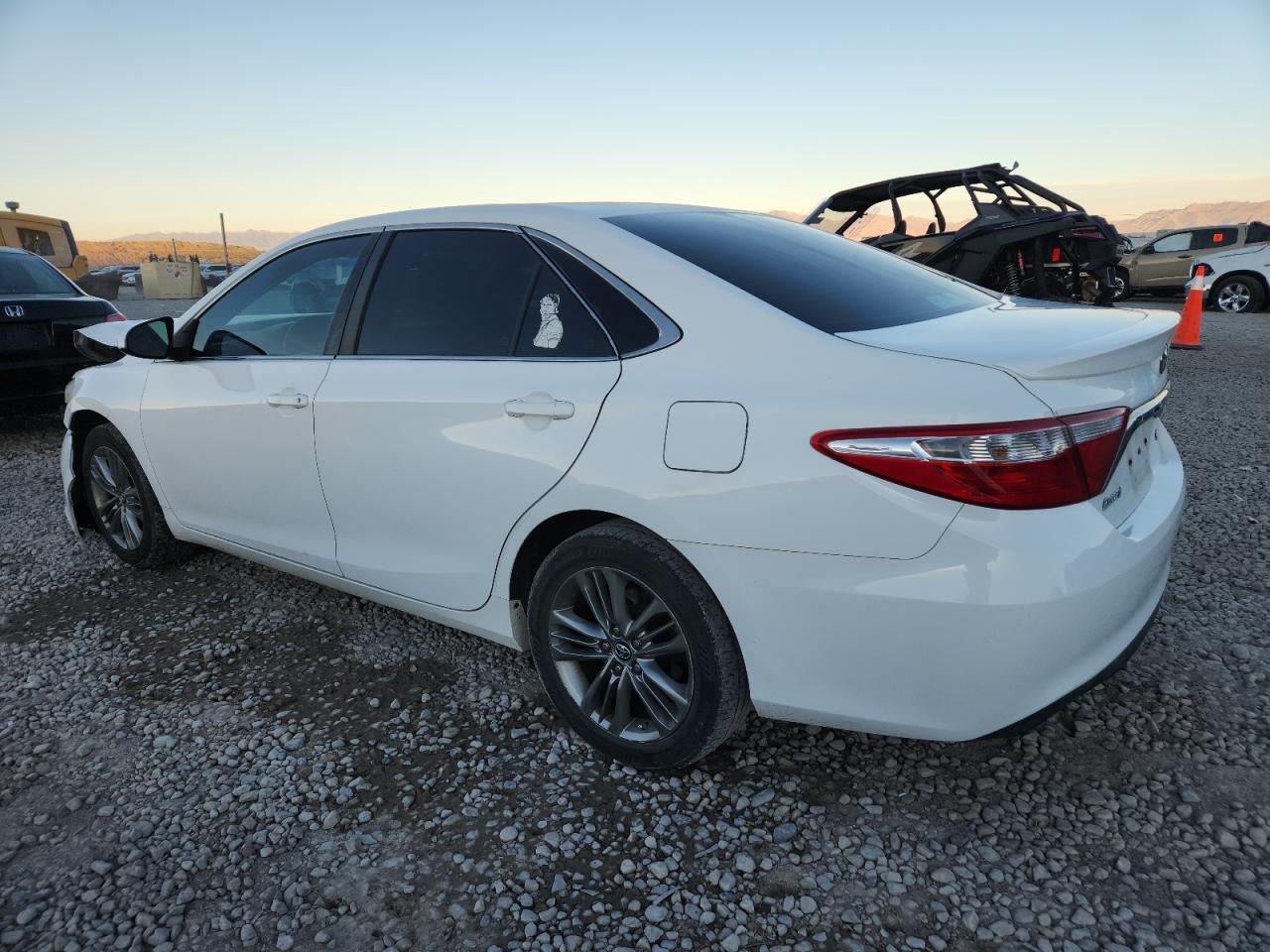 TOYOTA CAMRY LE