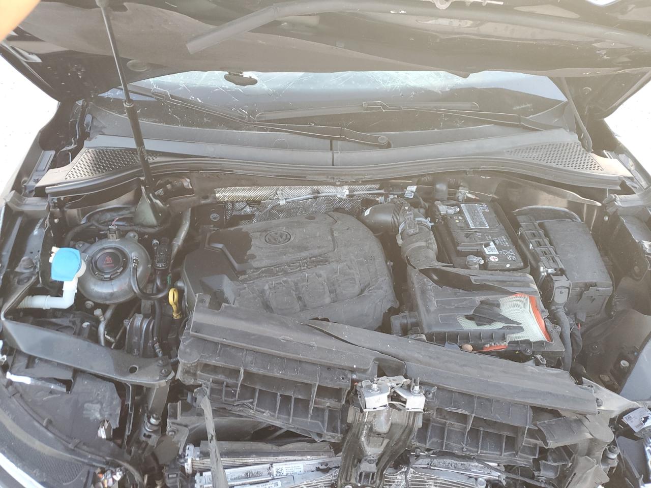 VOLKSWAGEN TIGUAN SE