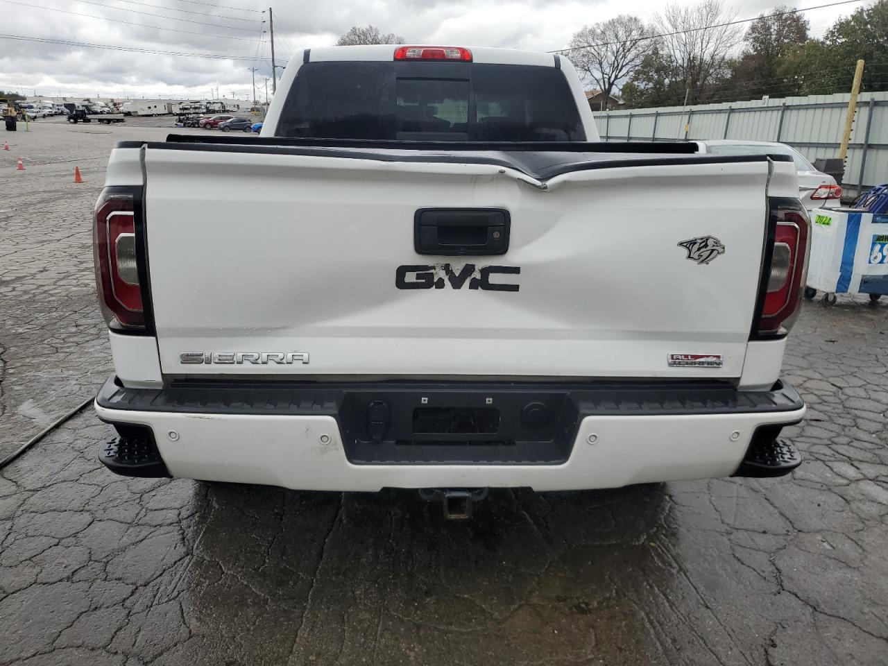 GMC SIERRA K1500 SLT