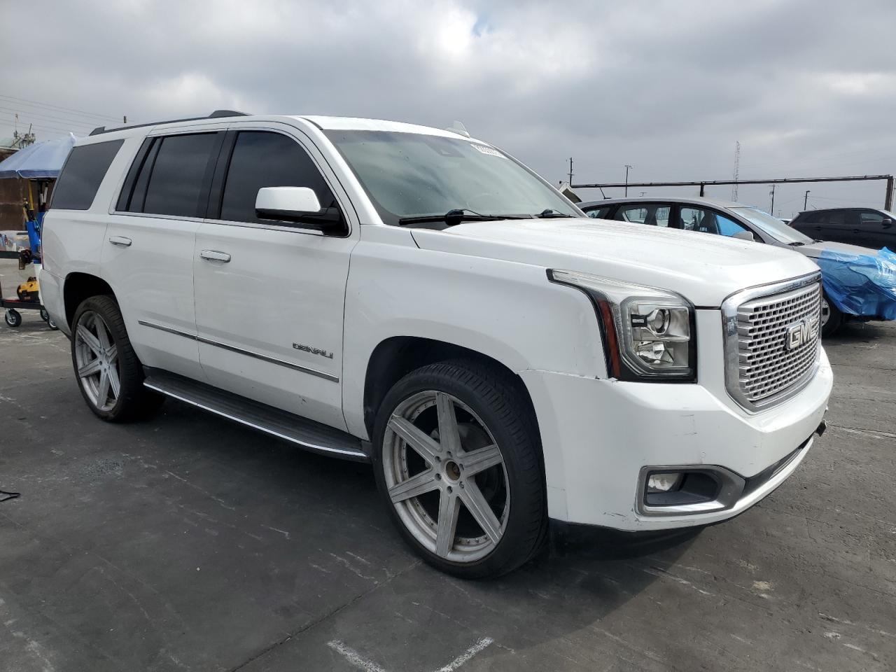 GMC YUKON DENALI