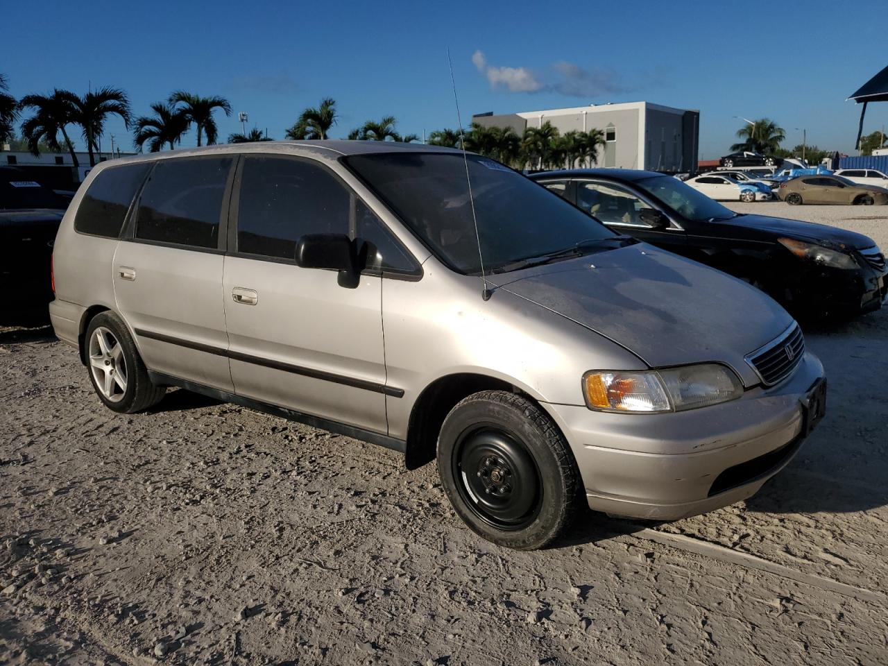 Lot #3270690901 1997 HONDA ODYSSEY BA
