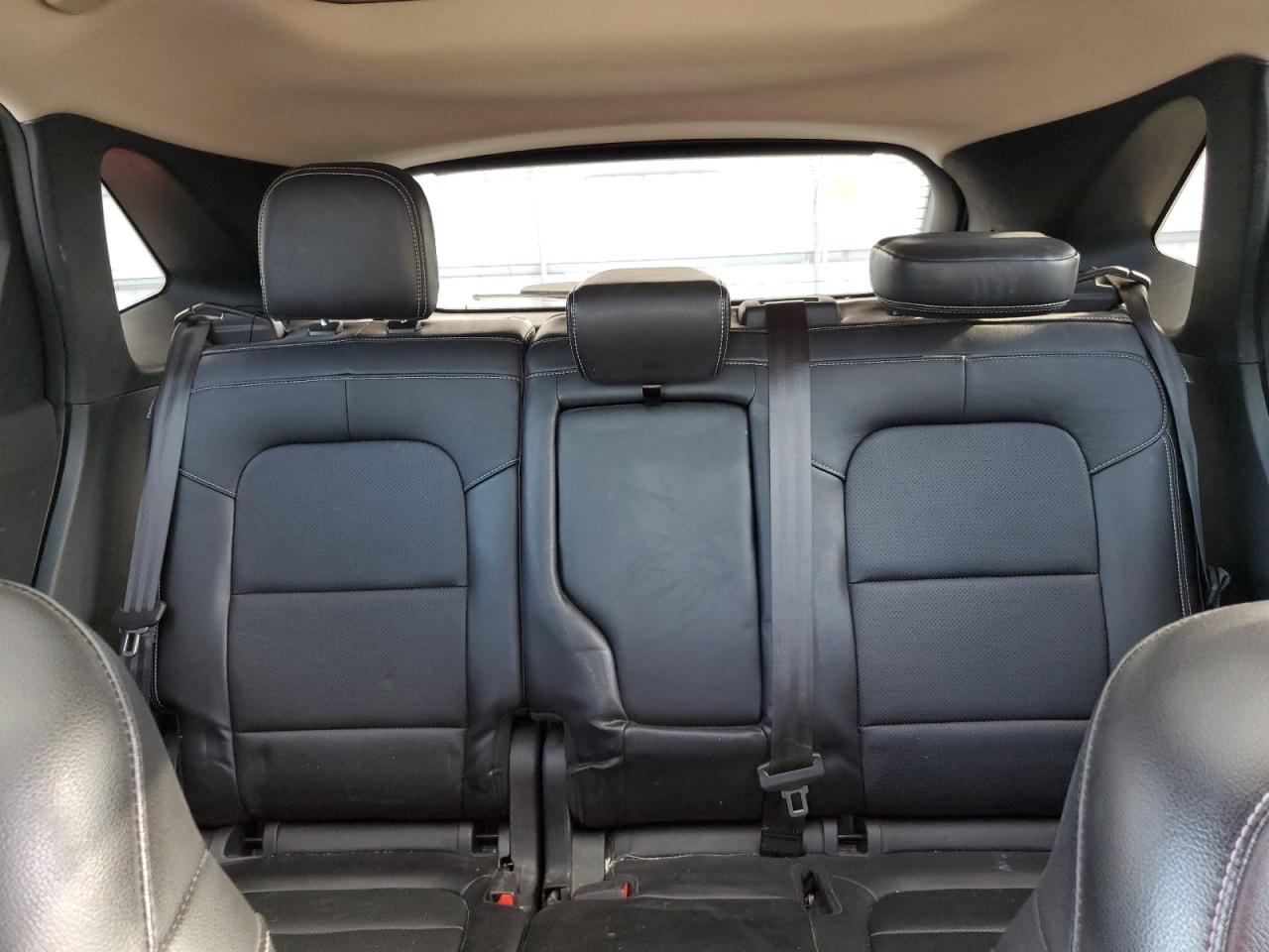 FORD ESCAPE TITANIUM