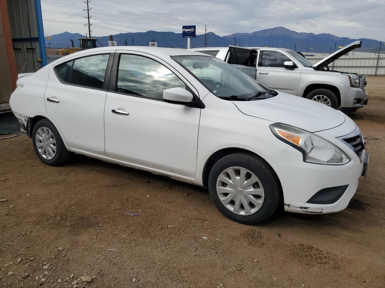 NISSAN VERSA S