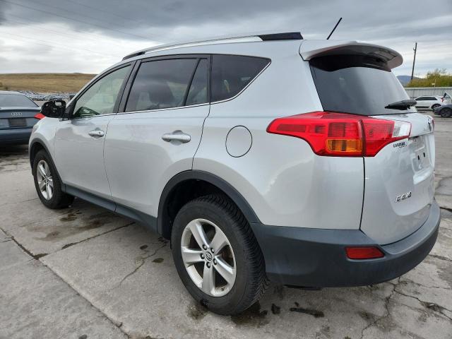 2015 TOYOTA RAV4 XLE - JTMRFREV5FD153005