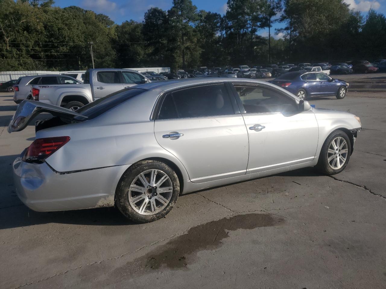 Lot #3290062261 2008 TOYOTA AVALON XL