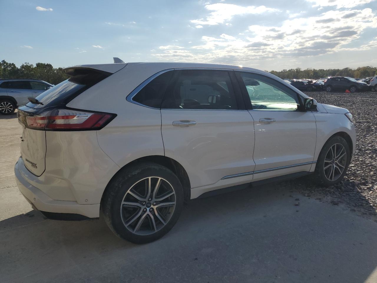 FORD EDGE TITANIUM