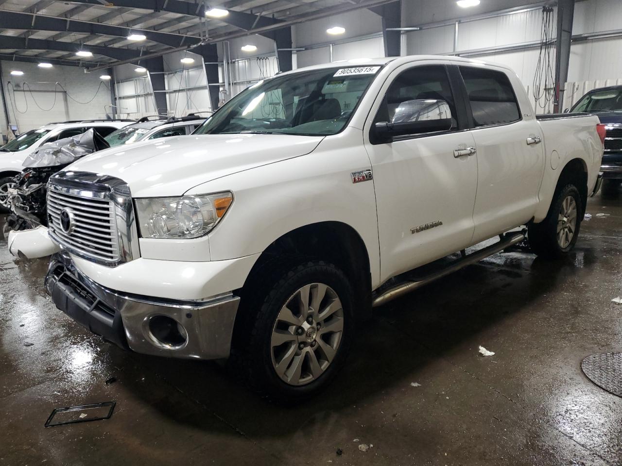 TOYOTA TUNDRA CREWMAX LIMITED