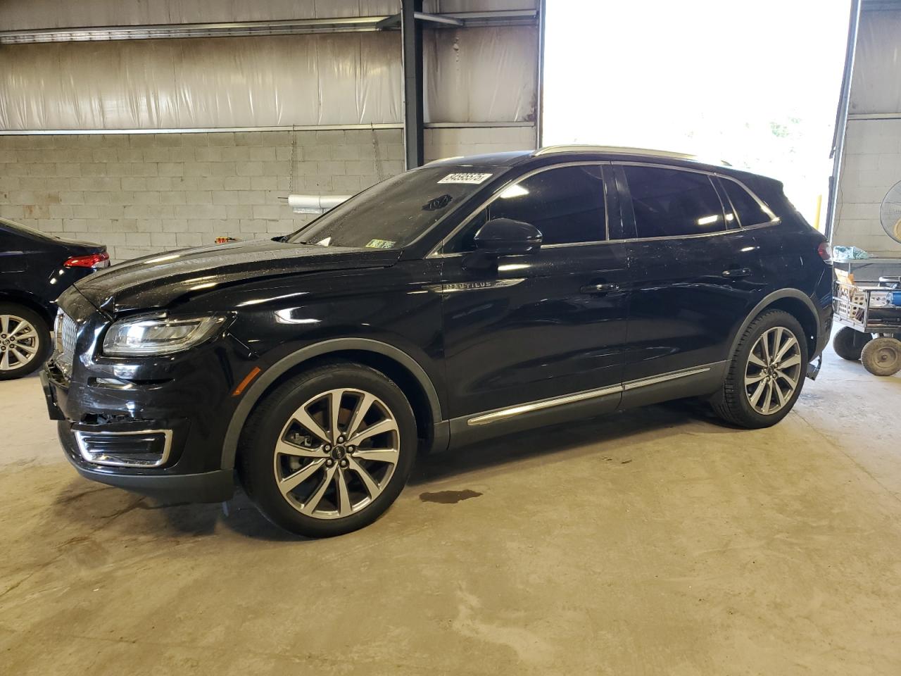  Salvage Lincoln Nautilus