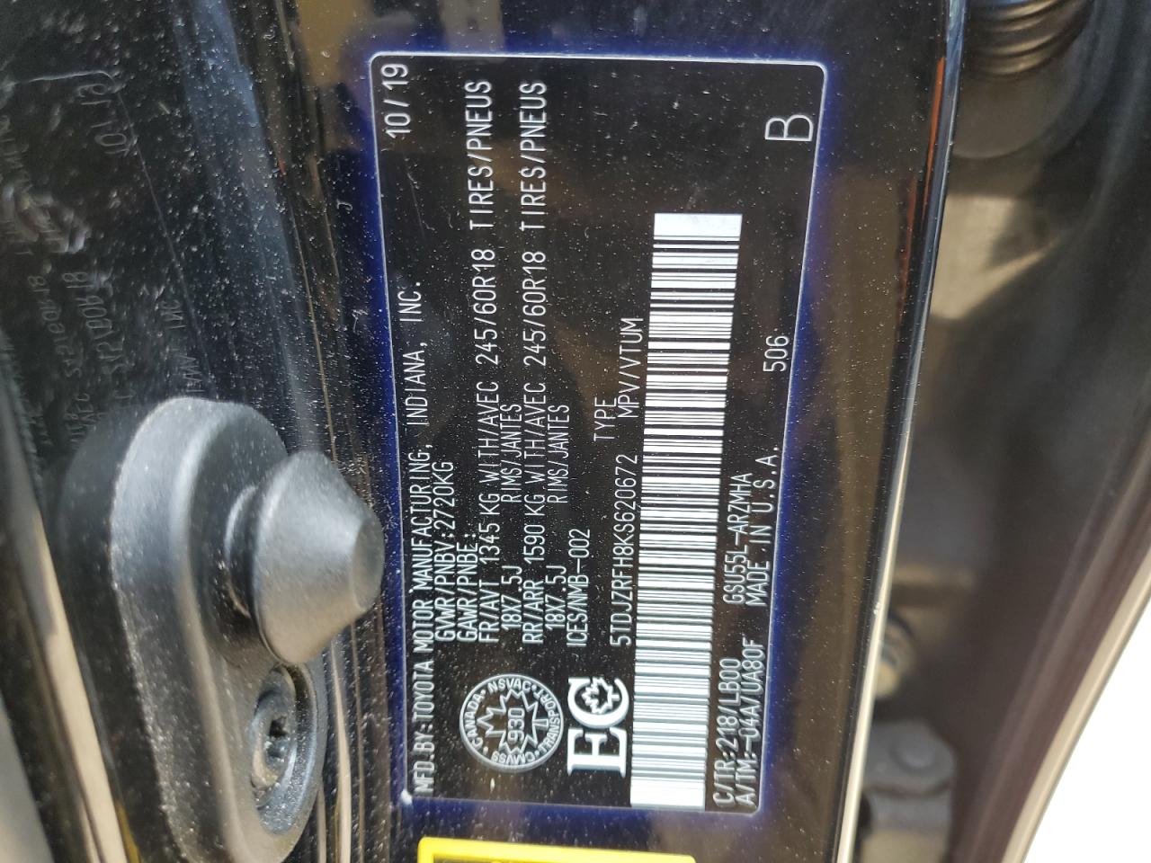 TOYOTA HIGHLANDER SE