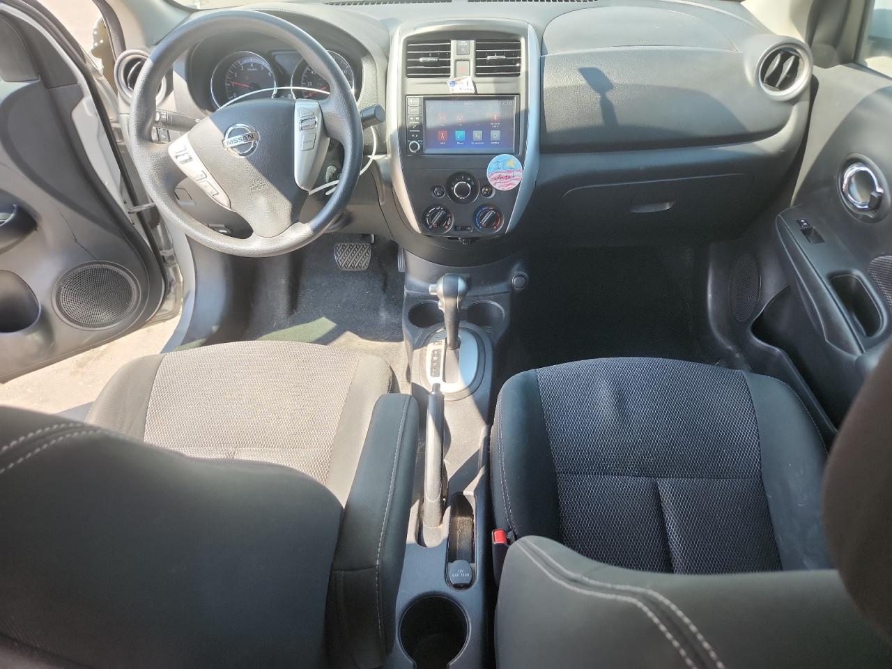 NISSAN VERSA S
