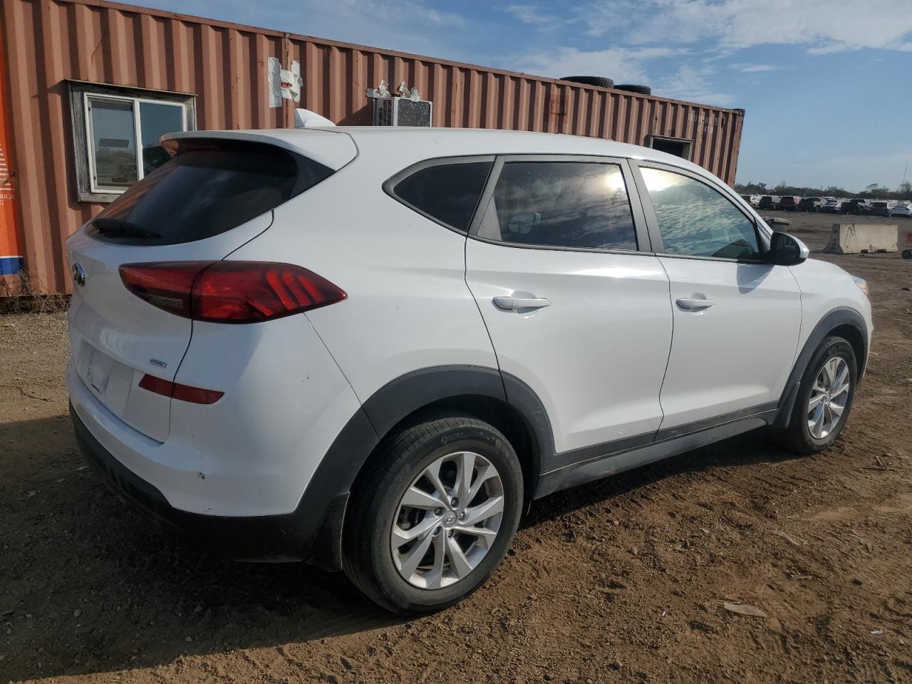 HYUNDAI TUCSON SE